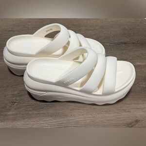 NWOT Crocs Mega Crush Triple Strap Sandals 🤍